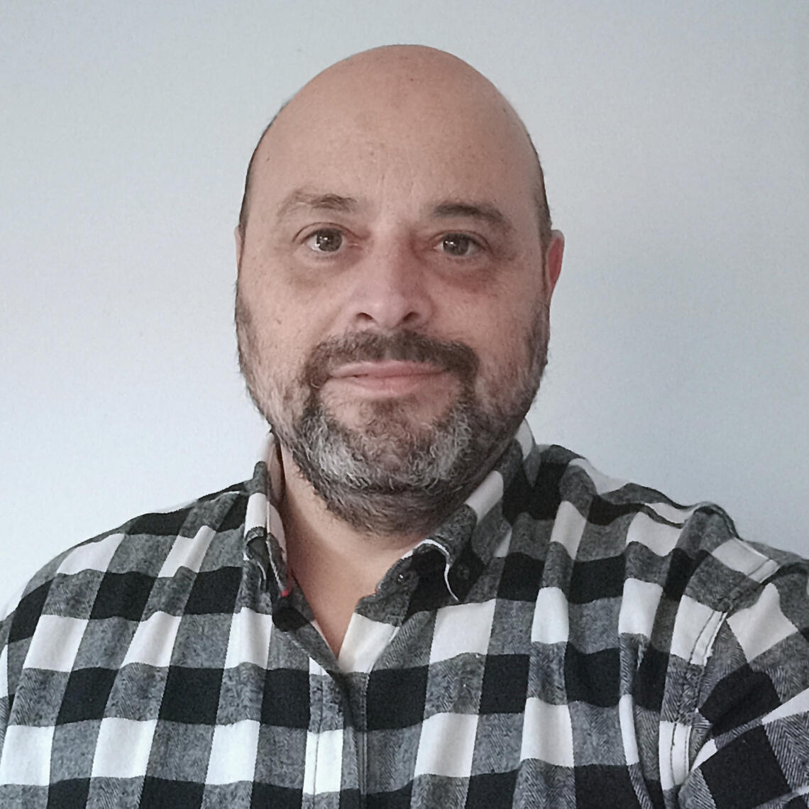 Licenciado Bruno Szister Psicólogo, escritor y fotógrafo